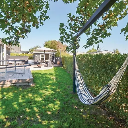 Holiday home Three Bedroom Holiday In